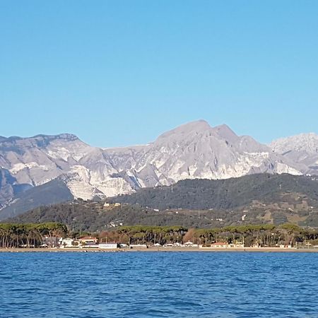 Hotel Camping Luna Marina di Massa Exteriér fotografie